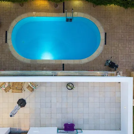 - Pool, Bbq, Playground & Close To Beach, By Thinkvilla Villa